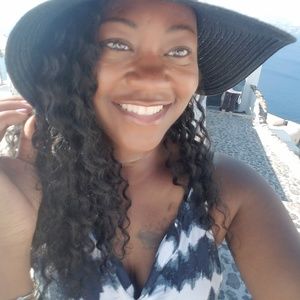 Meet your Posher, Katina